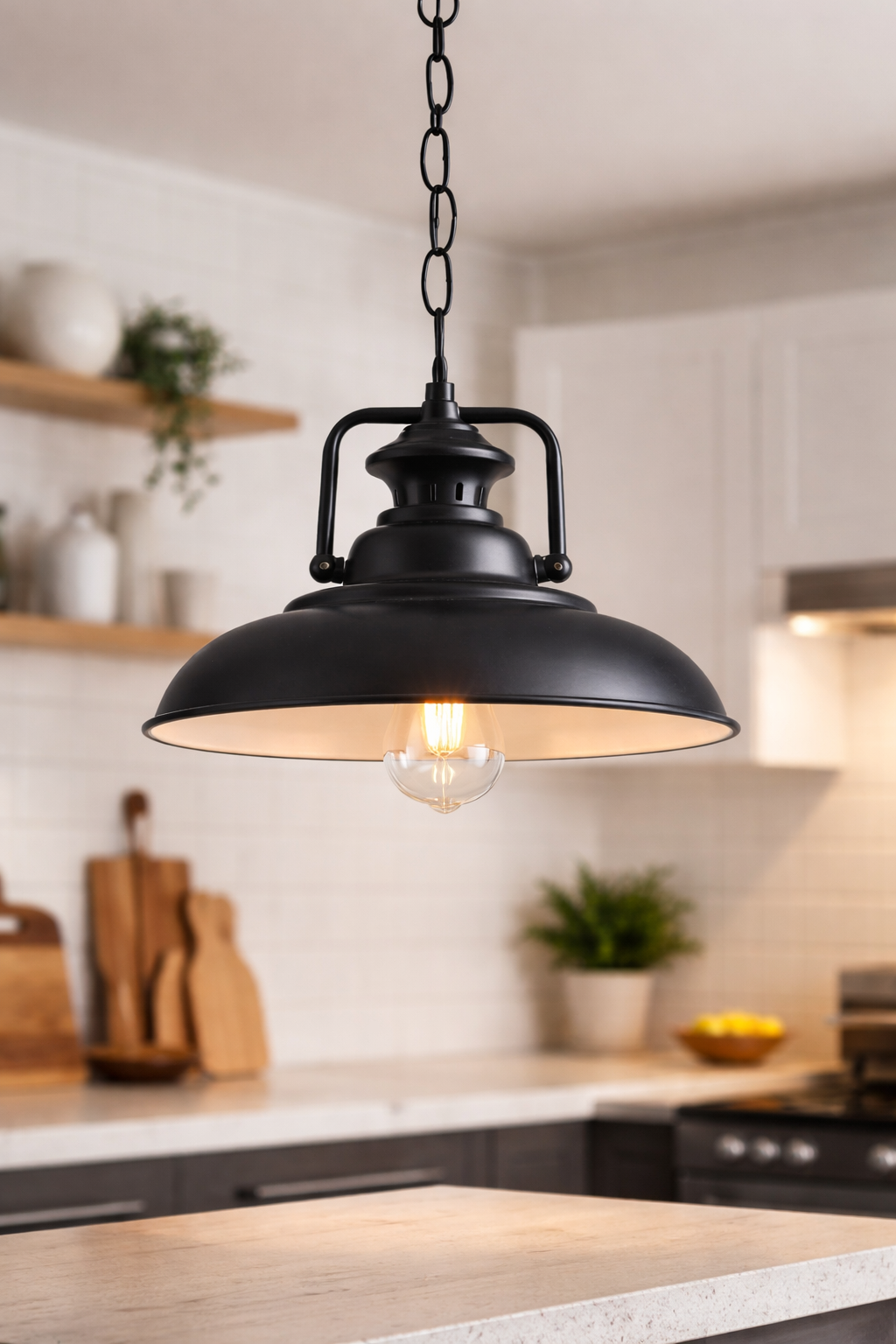 LÁMPARA COLGANTE NEGRA C/CADENA JH-111